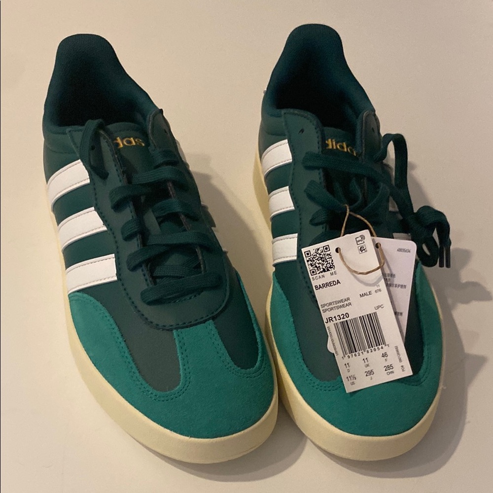 adidas Barreraa Green Sneakers with White Stripes